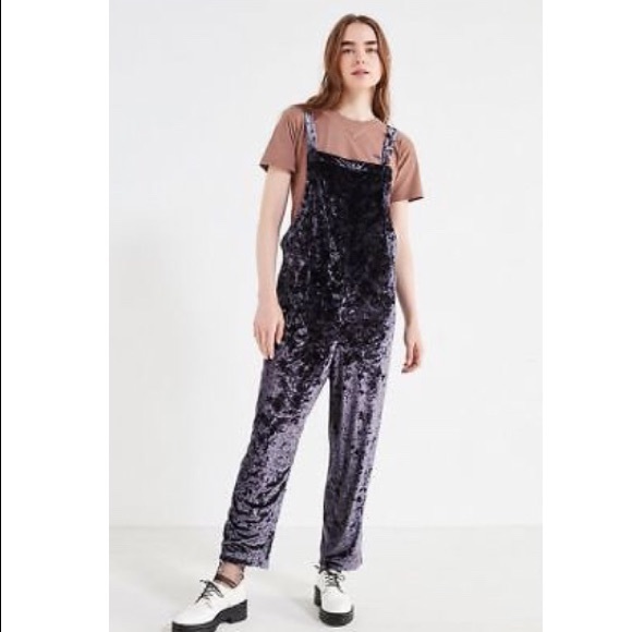 Urban Outfitters Other - Urbanoutfitters shapeless velvet overall medium